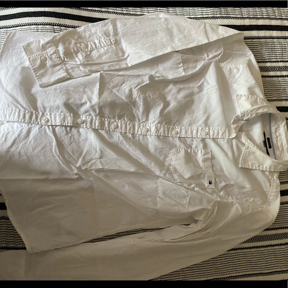 White button down // perfect condition